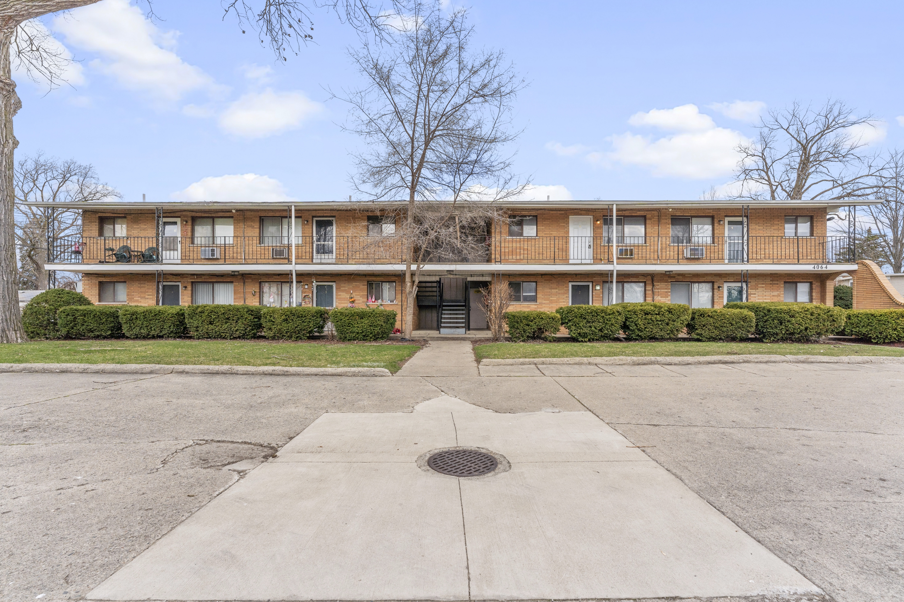 4064 Columbus St. - 7