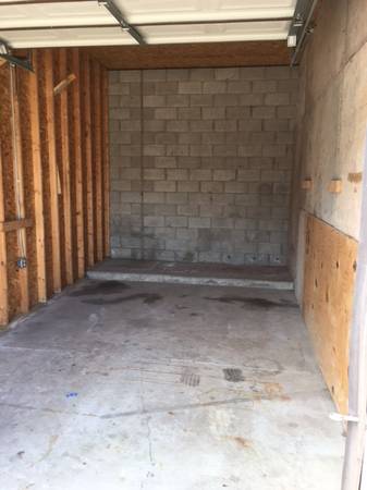 2700 6th St. - Garage #4