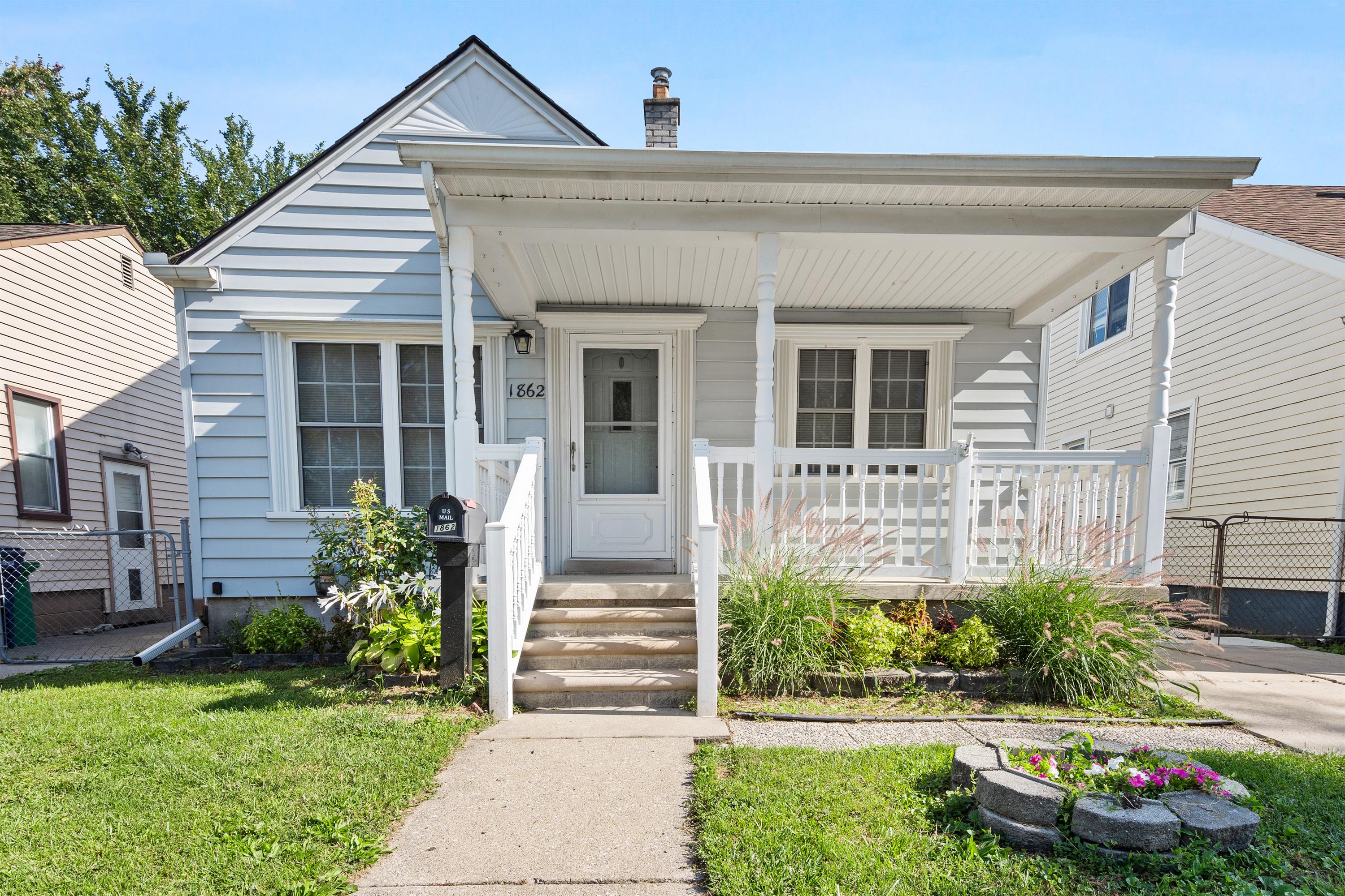 1862 Keppen Blvd.