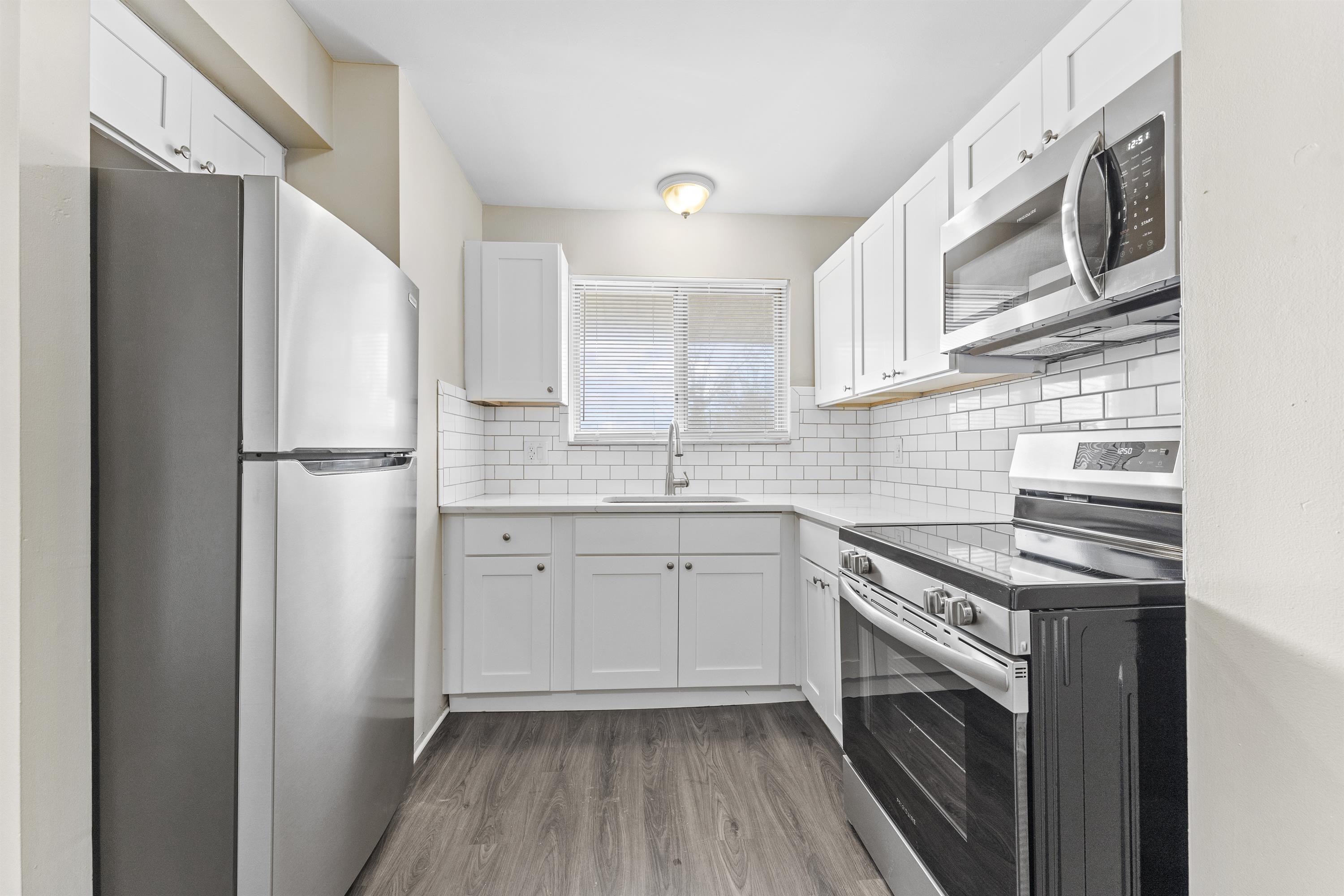 4064 Columbus St. - 6