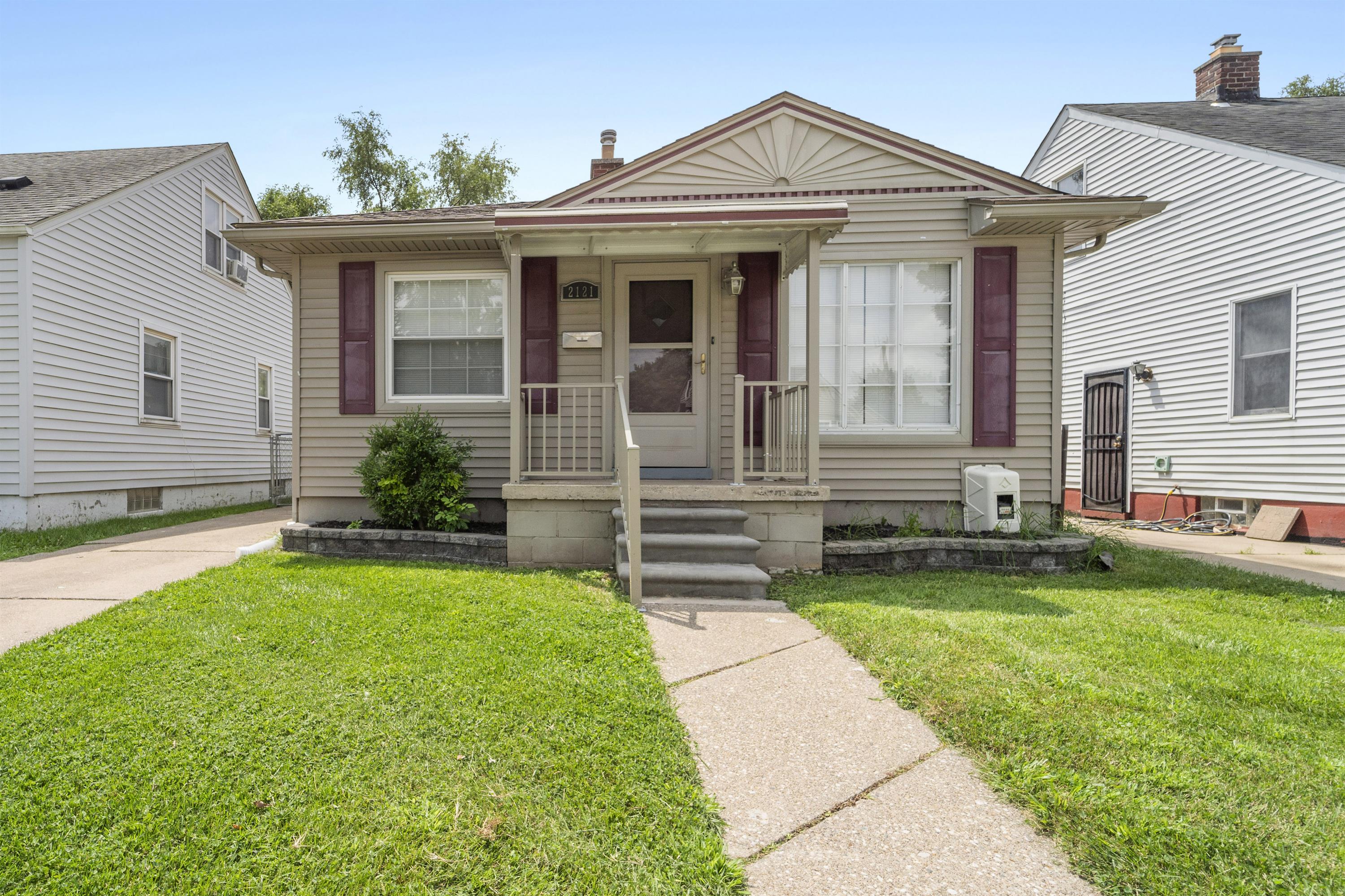 Property main image