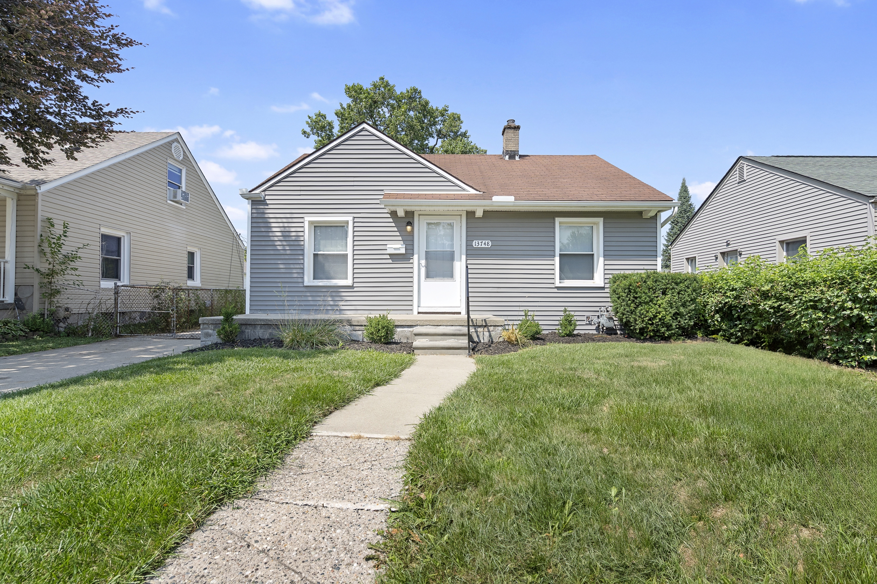 13748 Helen St.