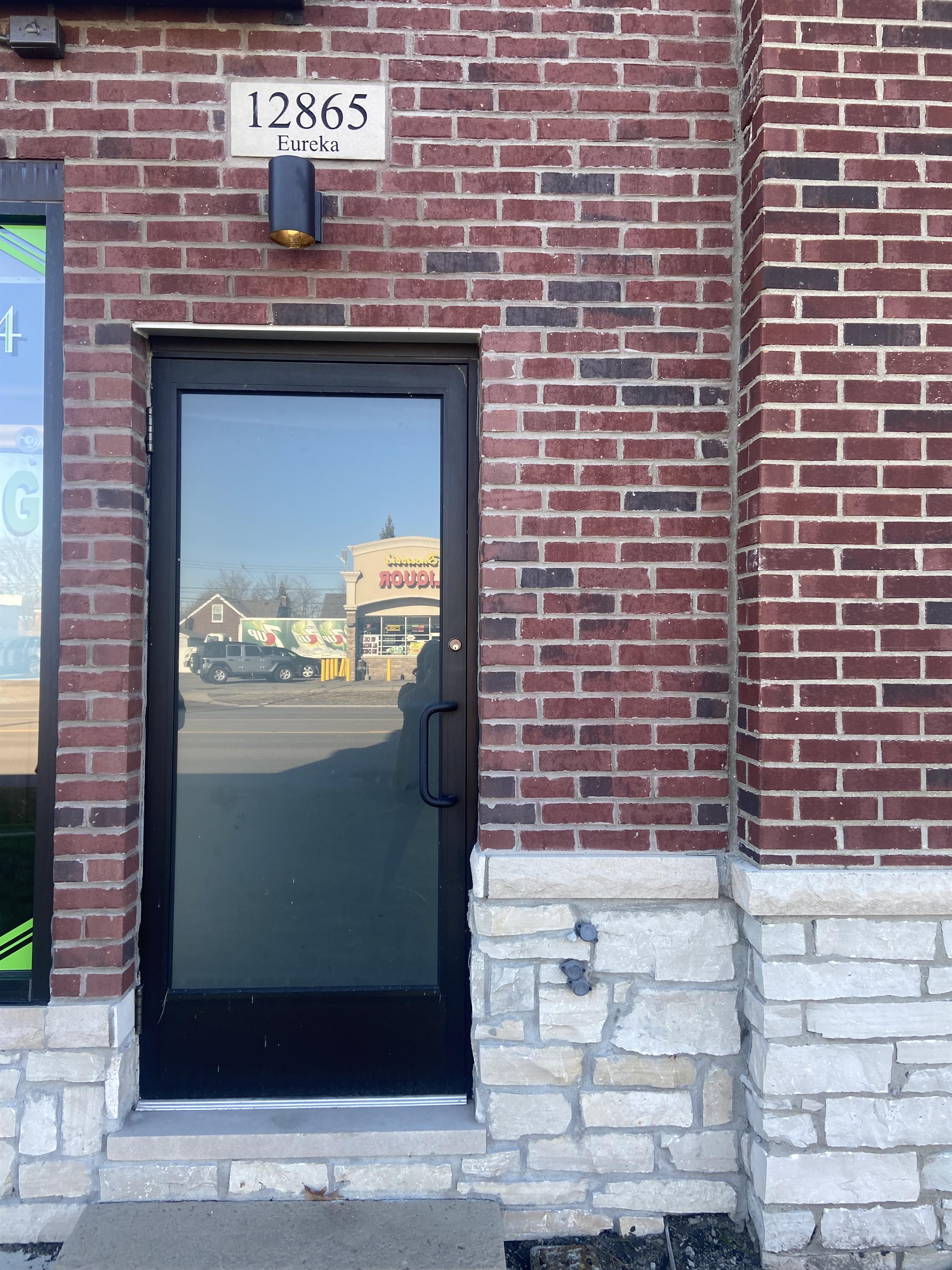 12865 Eureka Ave. - 2R