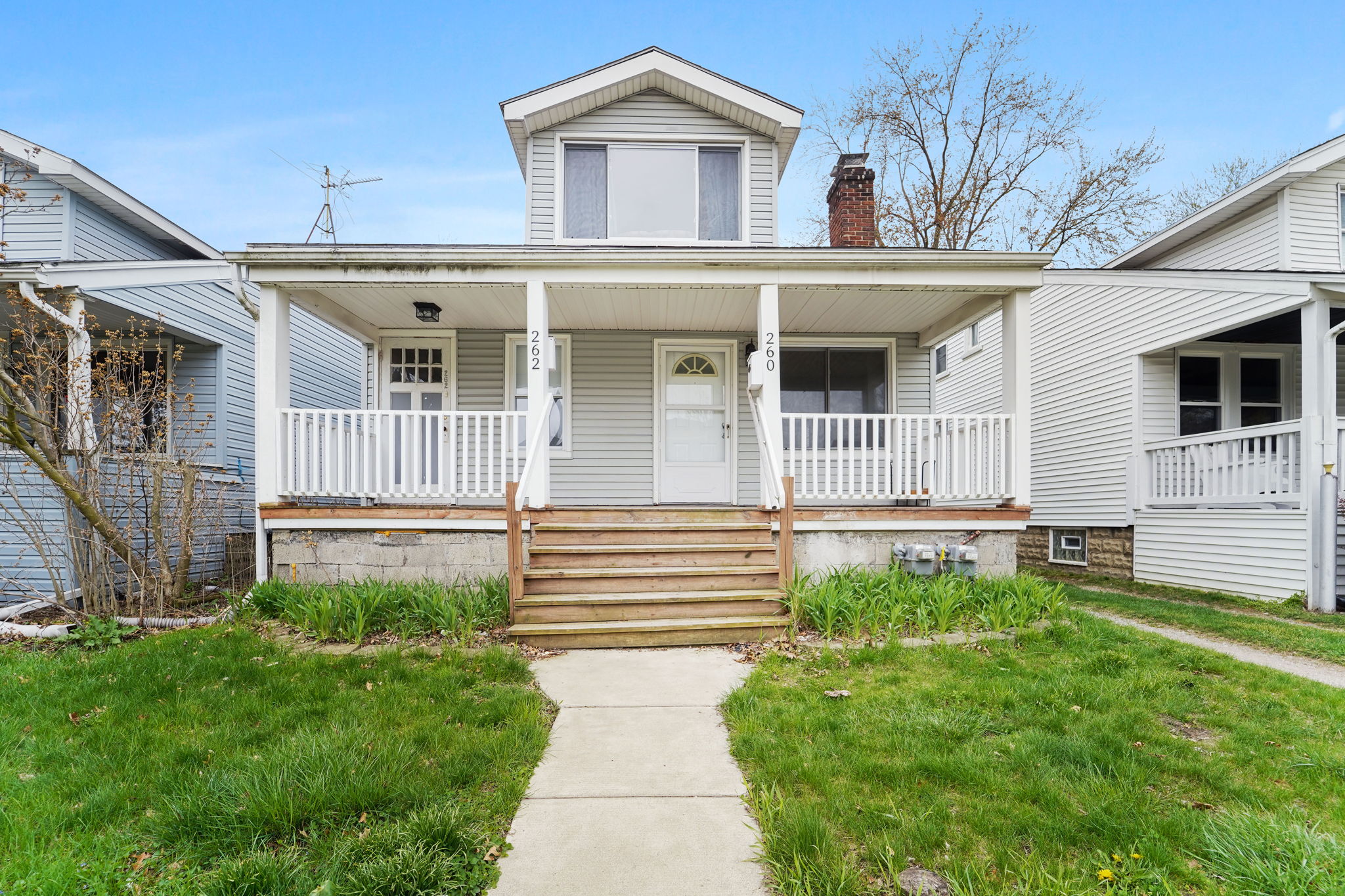 260 Ardmore Dr. - Lower