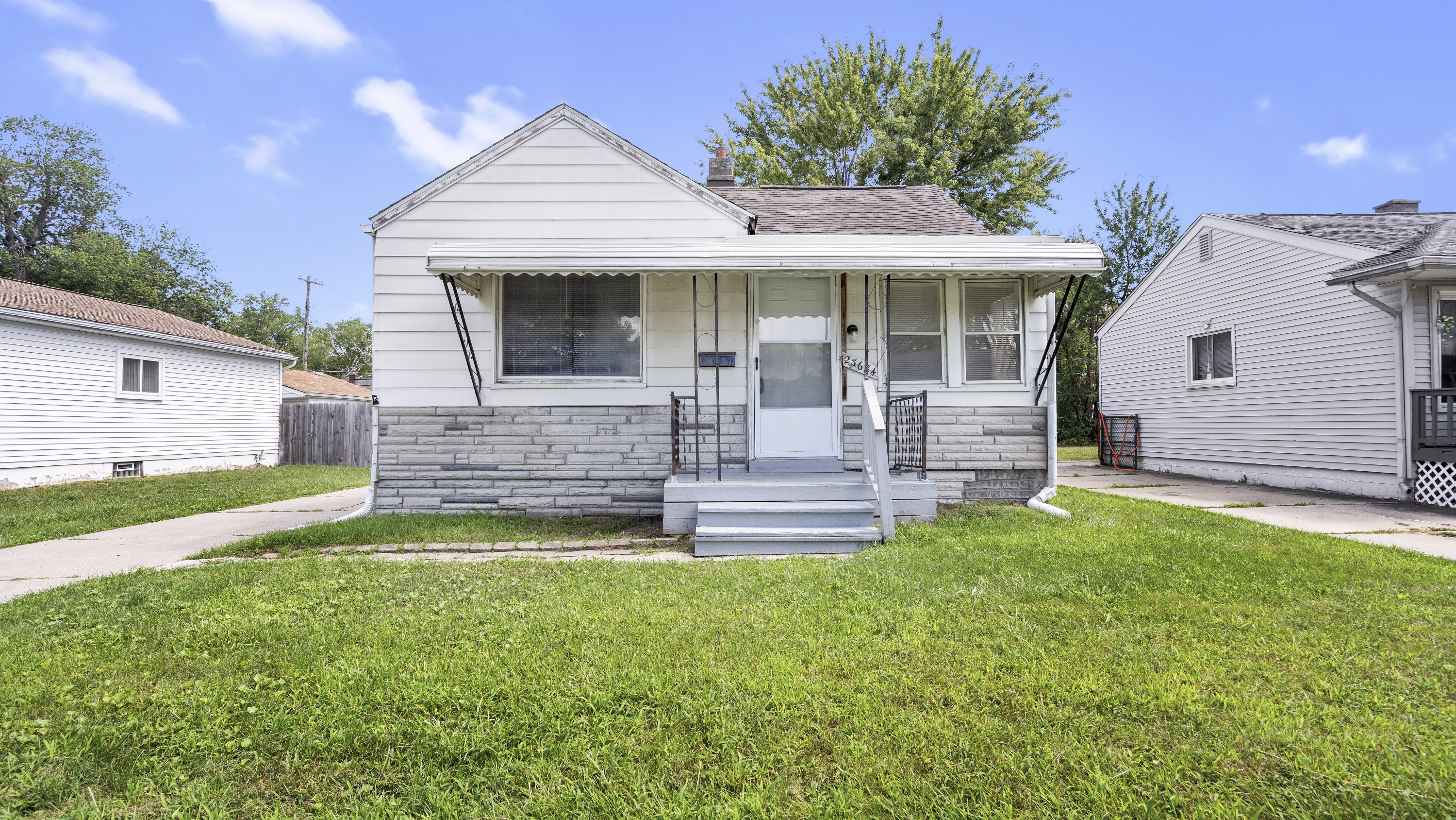 23684 Blackett Ave.