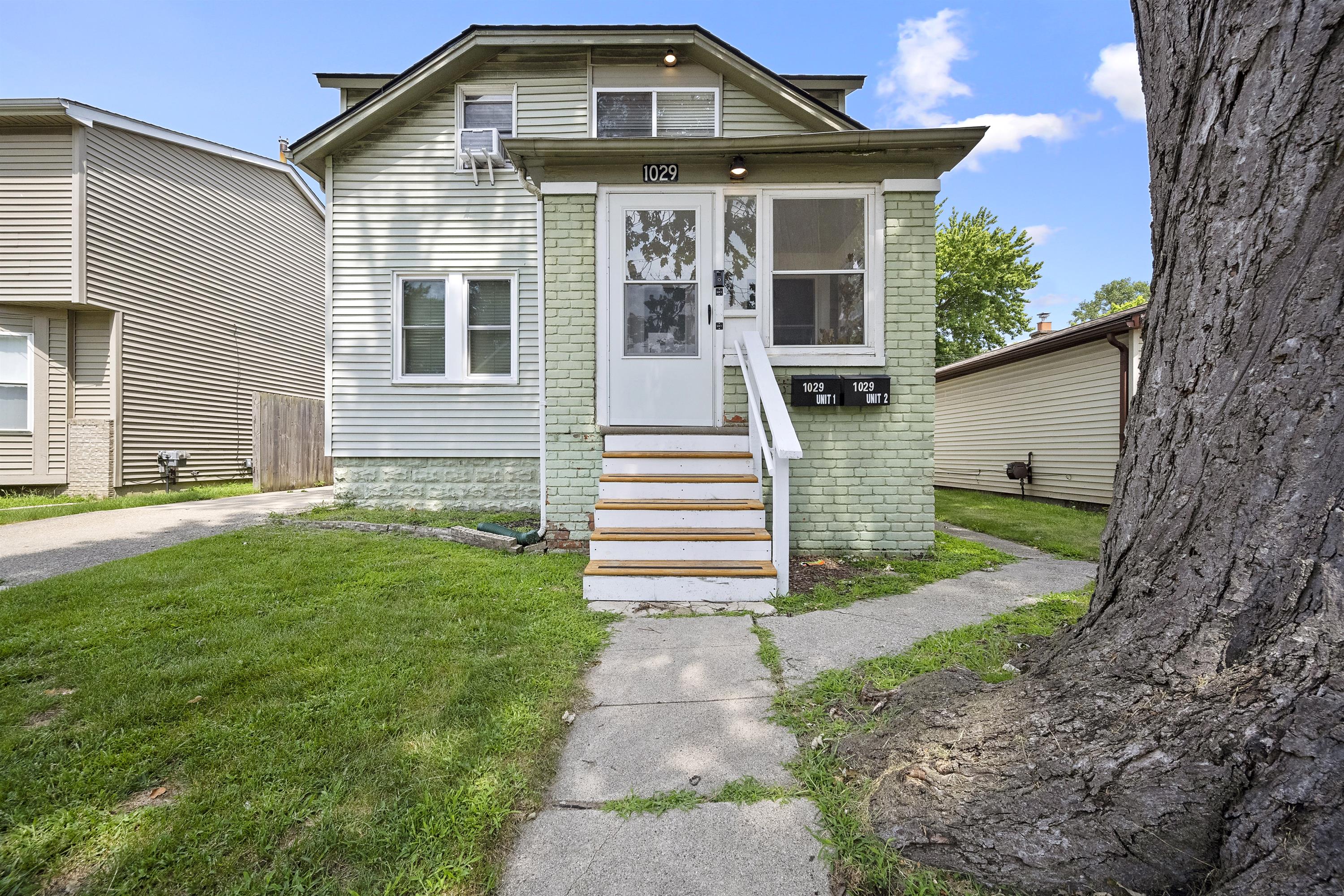 1029 E. Granet Ave. - Upper