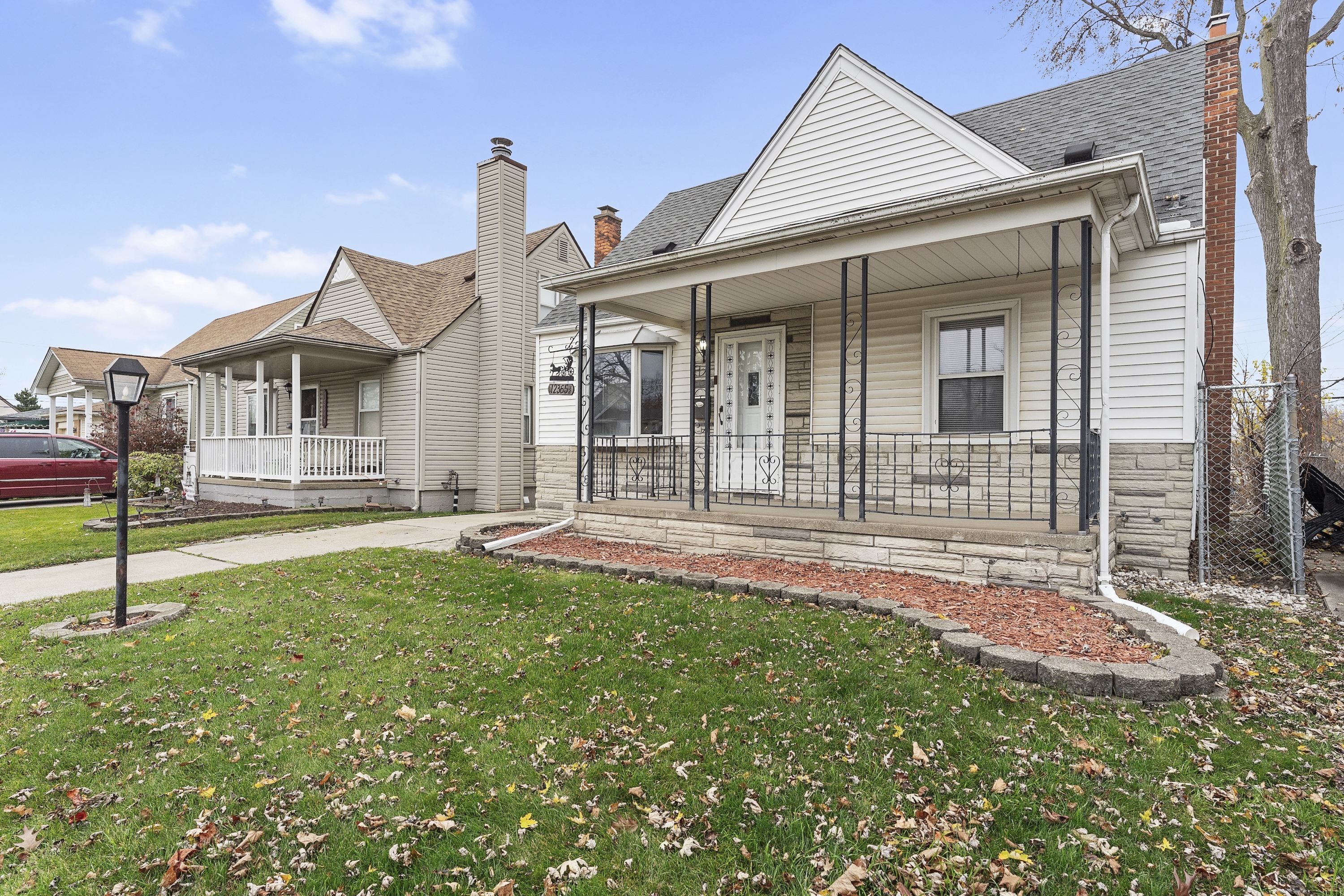 12365 Longtin St.