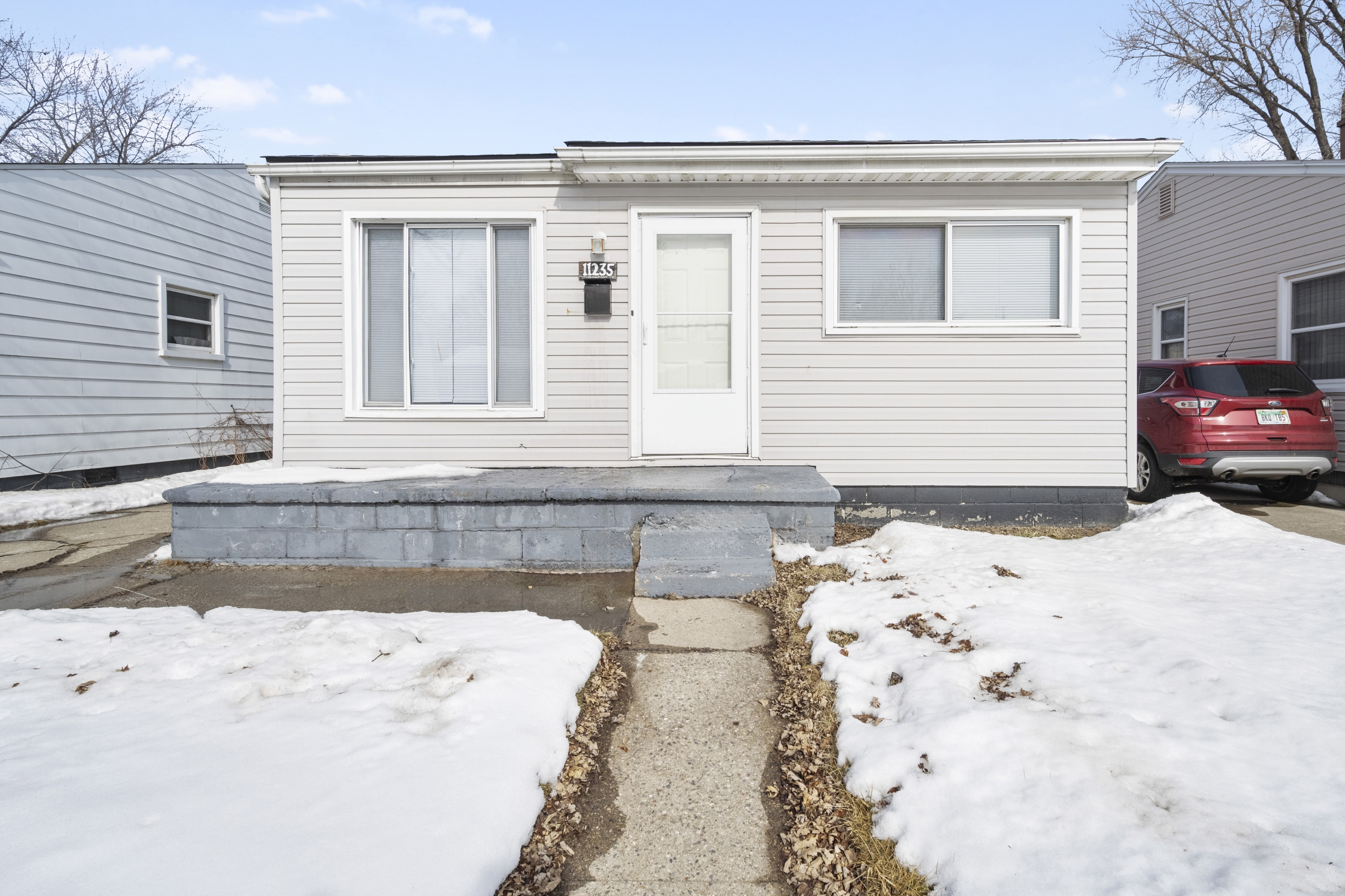 11235 Sherman Ave.