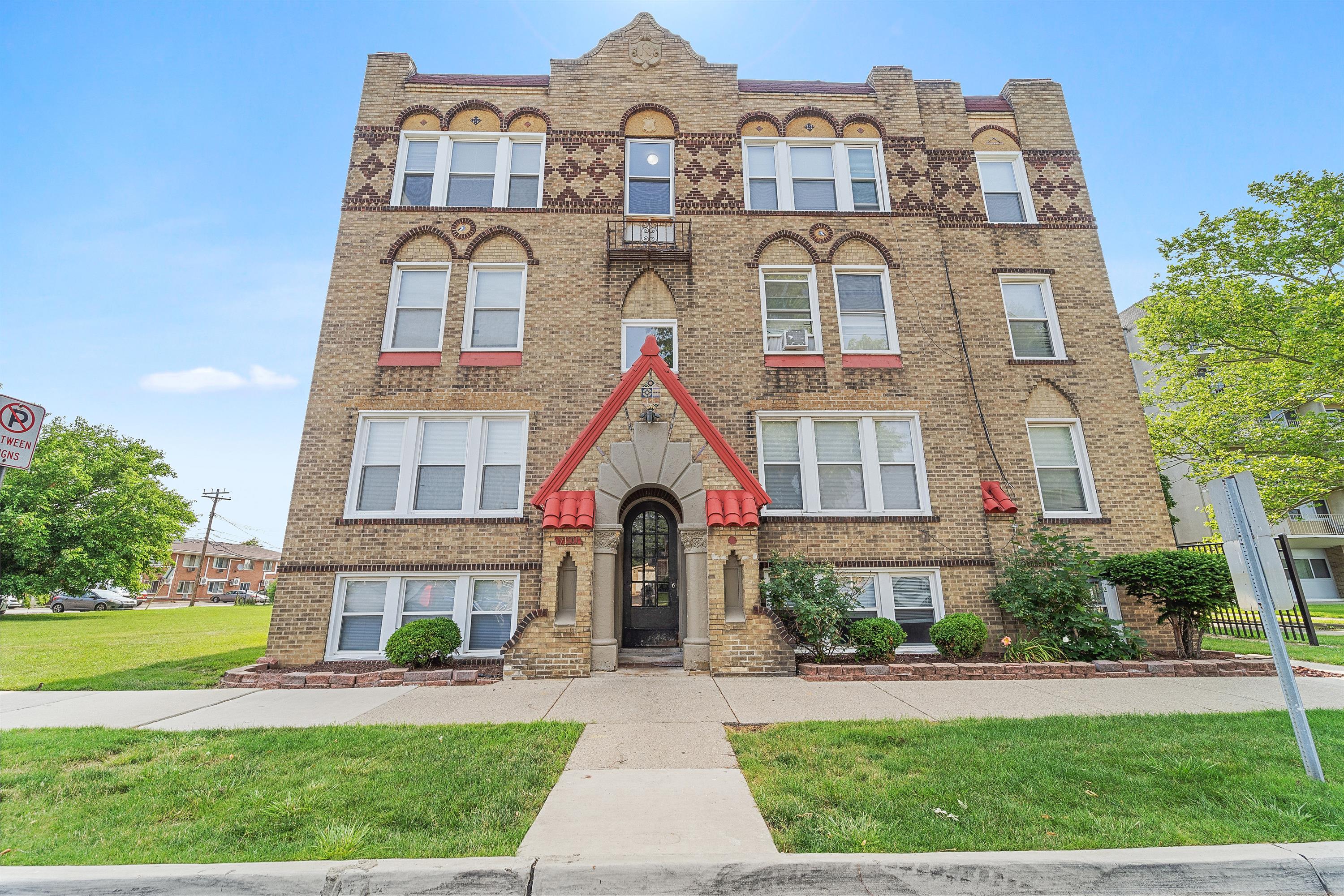 7100 Freda St. - 106