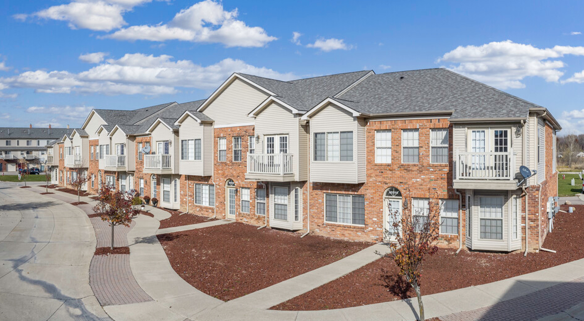 Towne Center Flats - 14070 Webster Dr.