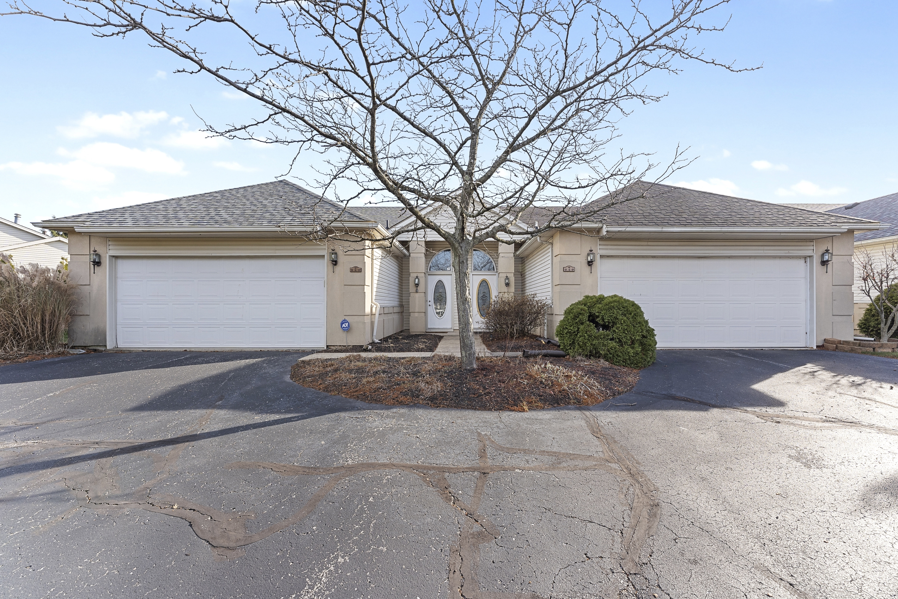 1021 Hilltop Ln.