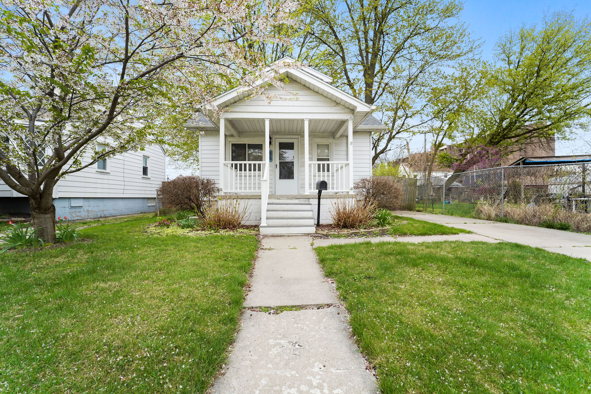 55 W. Sonoma Ave.